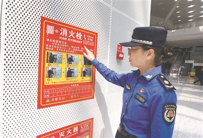 传金所配资 刘畅：执法领域翻译官&#32;旅客身边贴心人