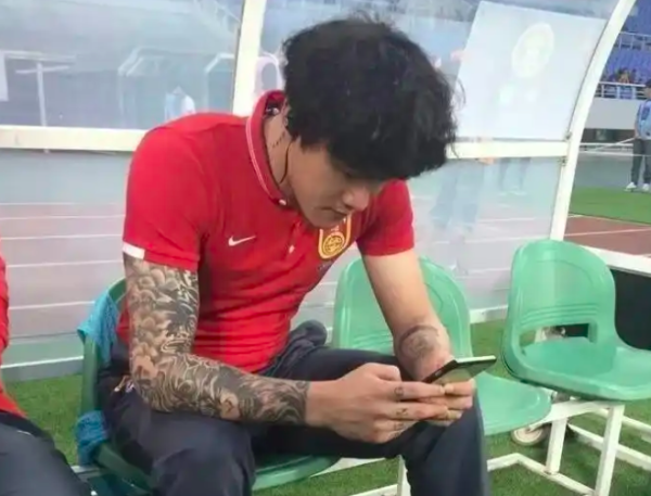 国尚策略 前国脚警告小球员：别学国足老大哥们+永远不许纹身 踢球要学好的